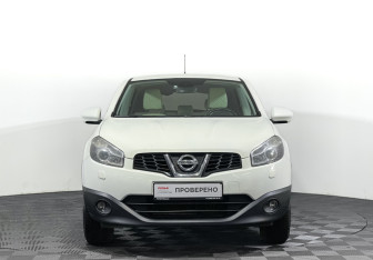 Подержанный автомобиль Nissan Qashqai 2010 года (2 фото)