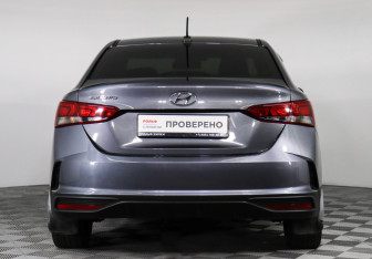Подержанный автомобиль Hyundai Solaris Sedan 2022 года (6 фото)