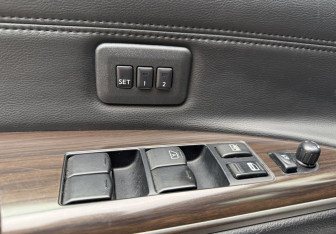 Подержанный автомобиль Nissan Teana 2013 года (12 фото)