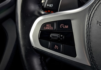 Подержанный автомобиль BMW X3 2021 года (29 фото)