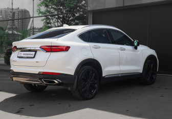 Подержанный автомобиль Geely Tugella 2020 года (4 фото)