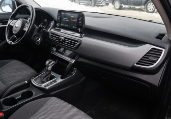 Подержанный автомобиль Kia Seltos 2020 года (7 фото)