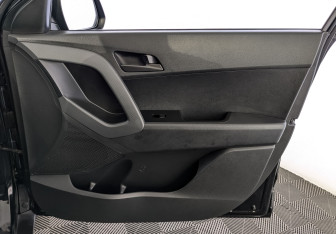 Подержанный автомобиль Hyundai Creta 2018 года (24 фото)