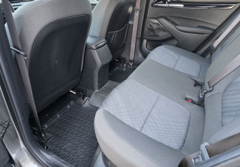 Подержанный автомобиль Kia Seltos 2021 года (10 фото)