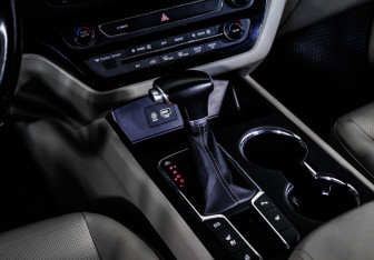 Подержанный автомобиль Kia Carnival 2019 года (18 фото)