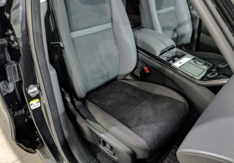 Подержанный автомобиль Land Rover Range Rover Velar 2020 года (24 фото)