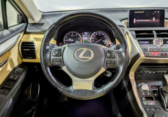 Подержанный автомобиль Lexus NX 2016 года (21 фото)