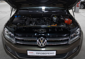 Подержанный автомобиль Volkswagen Amarok 2015 года (9 фото)