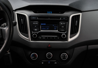 Подержанный автомобиль Hyundai Creta 2018 года (10 фото)