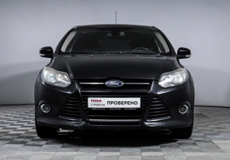 Подержанный автомобиль Ford Focus Hatchback 2012 года (2 фото)