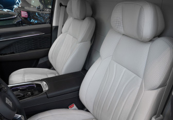 Новый Zeekr 009 2024 (30 фото)