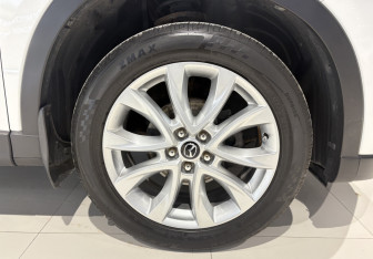Подержанный автомобиль Mazda CX-5 2012 года (12 фото)