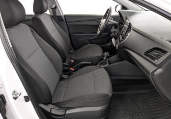 Подержанный автомобиль Hyundai Solaris Sedan 2021 года (24 фото)