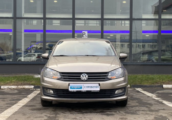 Подержанный автомобиль Volkswagen Polo Sedan 2018 года (2 фото)