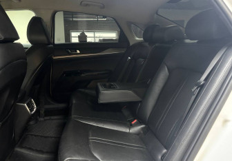 Подержанный автомобиль Kia K5 2020 года (23 фото)