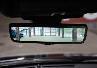 Подержанный автомобиль Land Rover Discovery Sport 2021 года (20 фото)