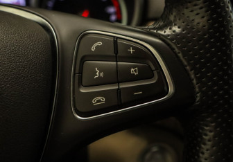 Подержанный автомобиль Mercedes-Benz GLE 2015 года (11 фото)