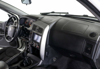 Подержанный автомобиль SsangYong Kyron 2014 года (5 фото)