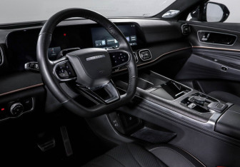 Подержанный автомобиль Jaecoo J8 2024 года (14 фото)
