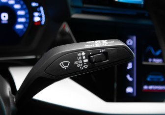 Подержанный автомобиль Audi A3 Hatchback 2022 года (18 фото)