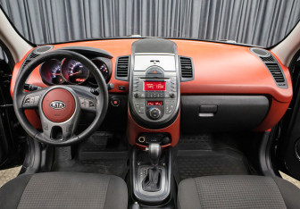 Подержанный автомобиль Kia Soul 2011 года (14 фото)