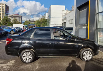 Подержанный автомобиль LADA (ВАЗ) Granta Sedan 2023 года (4 фото)
