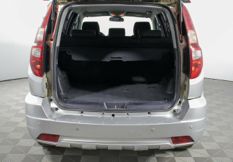 Подержанный автомобиль Great Wall Hover H3 2012 года (11 фото)