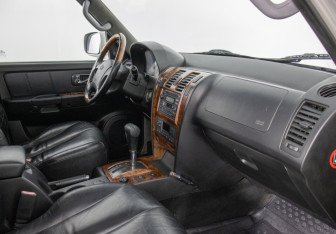 Подержанный автомобиль Hyundai Terracan 2004 года (9 фото)