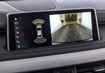 Подержанный автомобиль BMW X6 2018 года (28 фото)