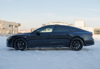 Подержанный автомобиль Audi A7 2020 года (8 фото)