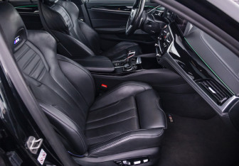 Подержанный автомобиль BMW M5 Sedan 2020 года (15 фото)