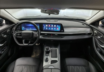 Подержанный автомобиль Chery Arrizo 8 2024 года (11 фото)