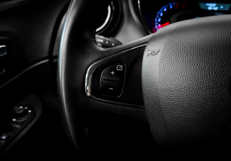 Подержанный автомобиль Renault Kaptur 2018 года (25 фото)