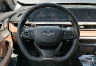 Подержанный автомобиль Chery Tiggo 8 Pro Max 2023 года (12 фото)