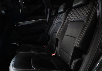 Подержанный автомобиль Geely Okavango 2024 года (8 фото)