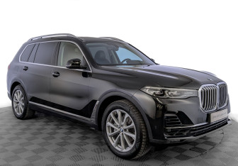 Подержанный автомобиль BMW X7 2019 года (3 фото)