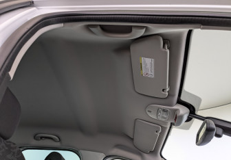 Подержанный автомобиль Peugeot 3008 2013 года (23 фото)