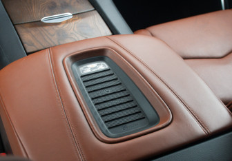 Подержанный автомобиль Cadillac Escalade Suv 2020 года (15 фото)