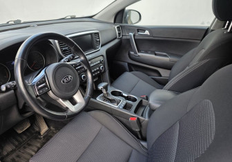 Подержанный автомобиль Kia Sportage 2020 года (9 фото)