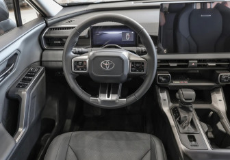 Новый Toyota RAV4 2026 (10 фото)