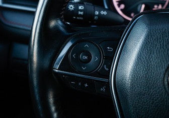 Подержанный автомобиль Toyota Camry Sedan 2021 года (23 фото)