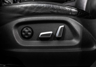 Подержанный автомобиль Audi Q5 2013 года (15 фото)