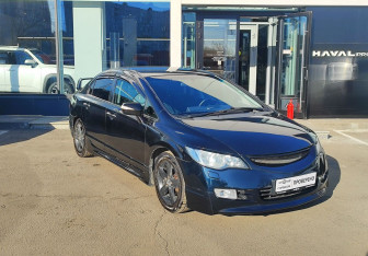 Подержанный автомобиль Honda Civic Sedan 2008 года (3 фото)