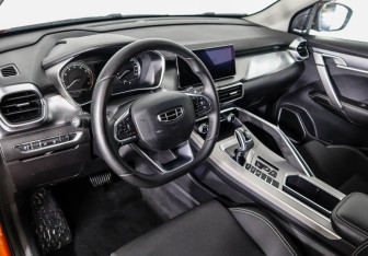 Подержанный автомобиль Geely Coolray 2020 года (6 фото)