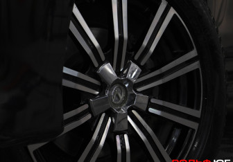 Подержанный автомобиль Lexus LX 2017 года (34 фото)