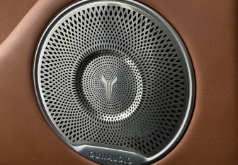 Подержанный автомобиль Voyah Free 2023 года (17 фото)