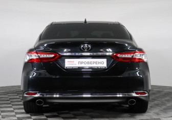 Подержанный автомобиль Toyota Camry Sedan 2023 года (6 фото)