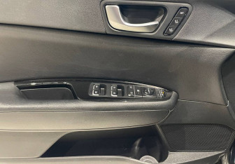 Подержанный автомобиль Kia Optima Sedan 2019 года (18 фото)