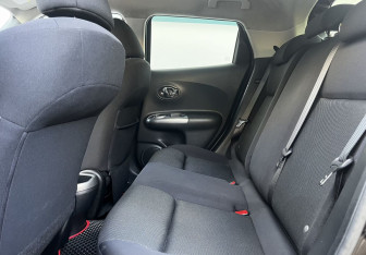Подержанный автомобиль Nissan Juke 2011 года (11 фото)