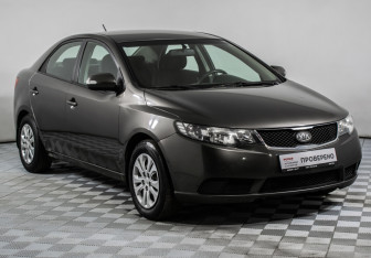 Подержанный автомобиль Kia Cerato Sedan 2010 года (3 фото)